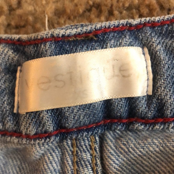 VESTIQUE BLUE JEAN SHORTS WITH DISTRESS TRIM AT BOTTOM - Picture 2 of 3